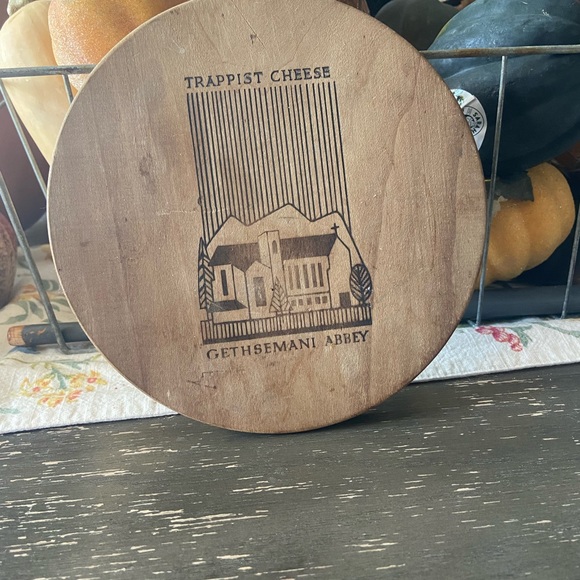 Vintage wooden lid for Trappist cheese vault box cheese board gethsemanen abbey - Picture 2 of 6